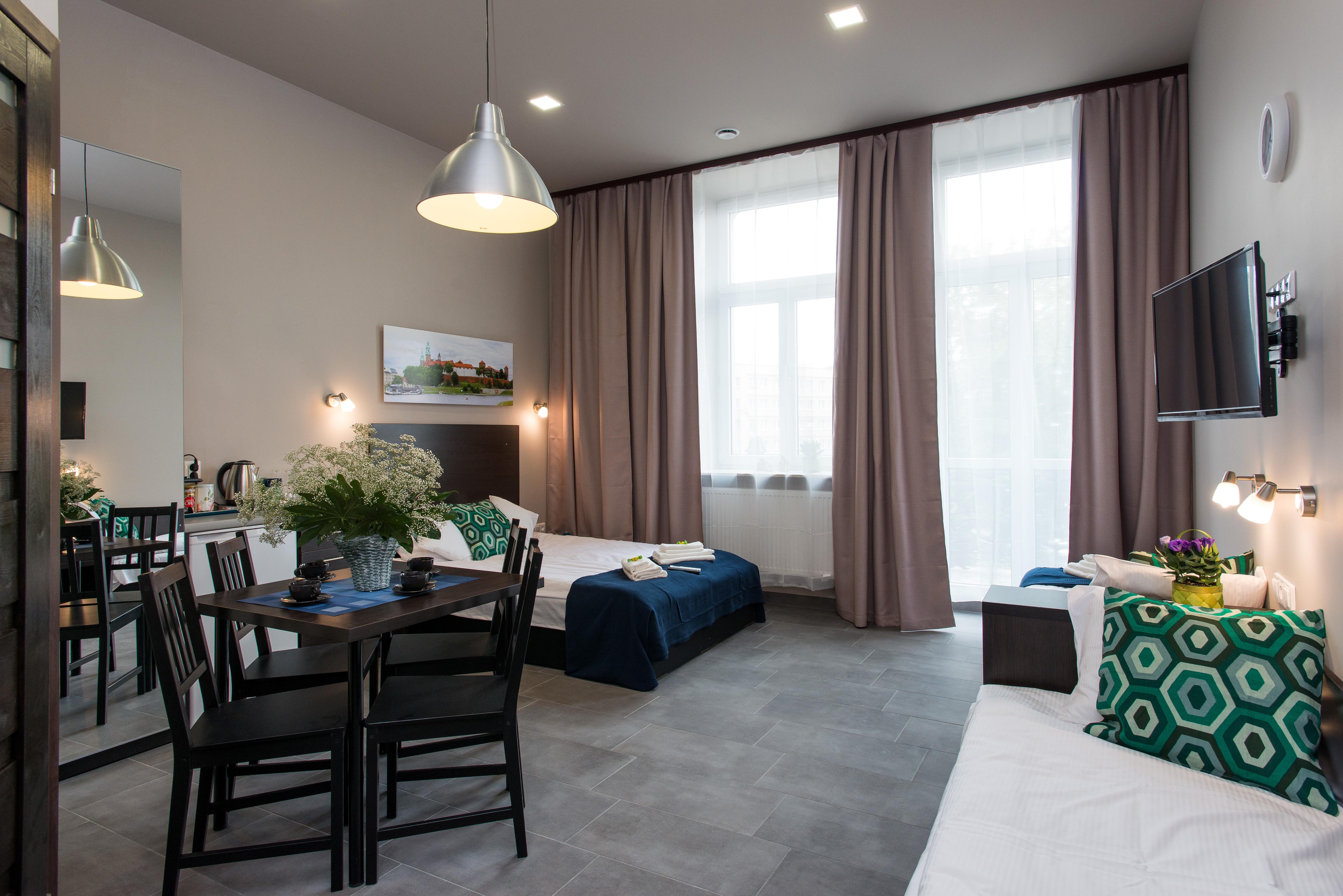 Happy Tower Aparthotel Krakow Bagian luar foto