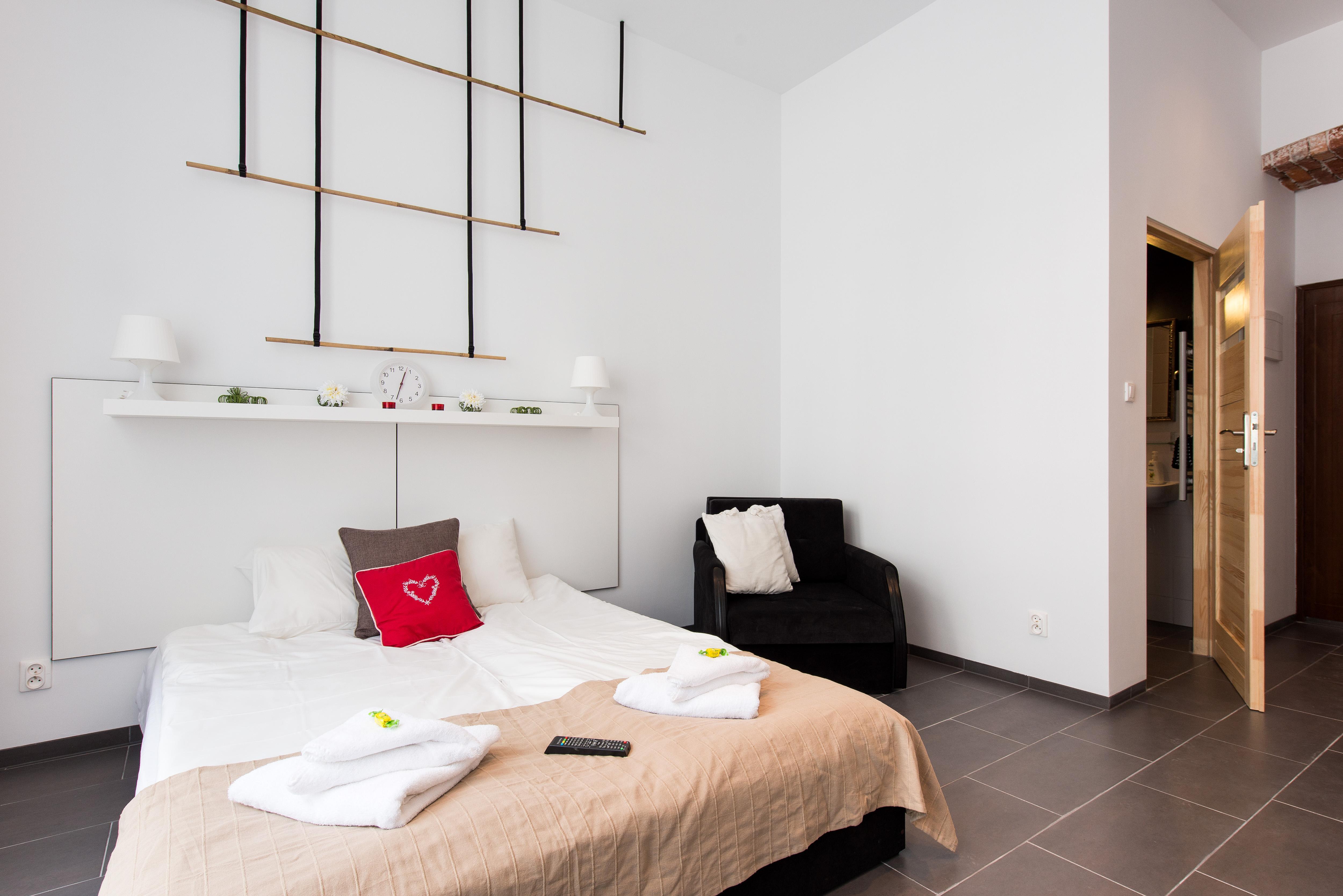 Happy Tower Aparthotel Krakow Bagian luar foto