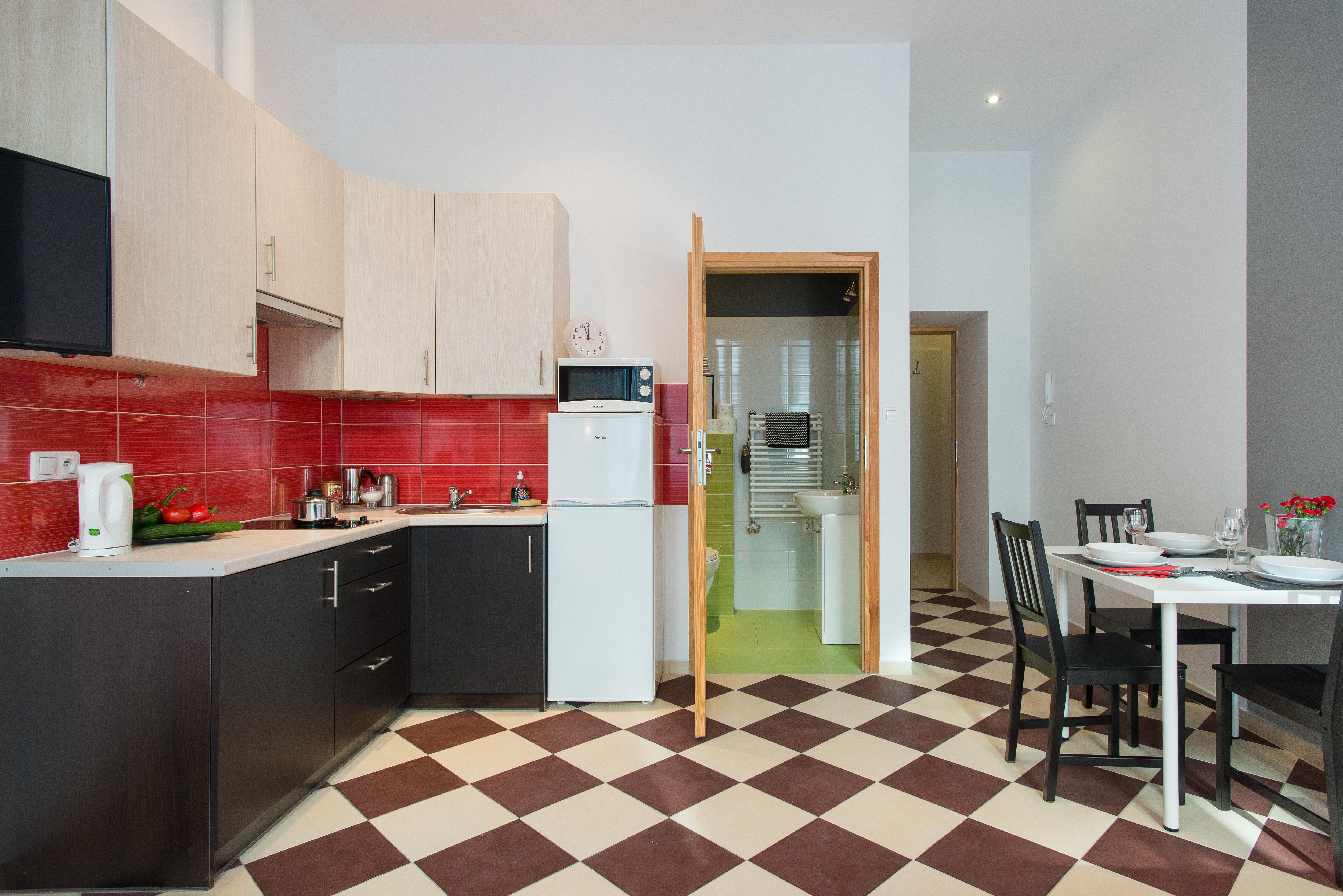 Happy Tower Aparthotel Krakow Bagian luar foto