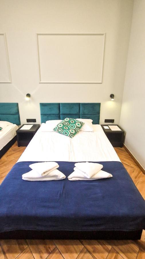 Happy Tower Aparthotel Krakow Bagian luar foto