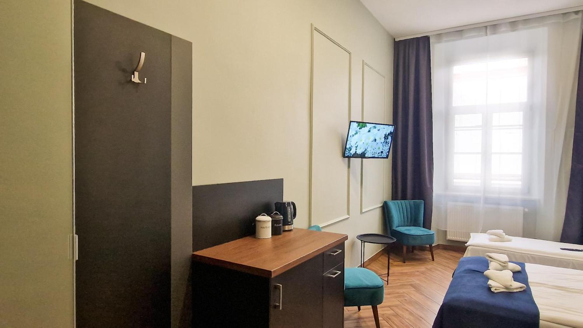 Happy Tower Aparthotel Krakow Bagian luar foto